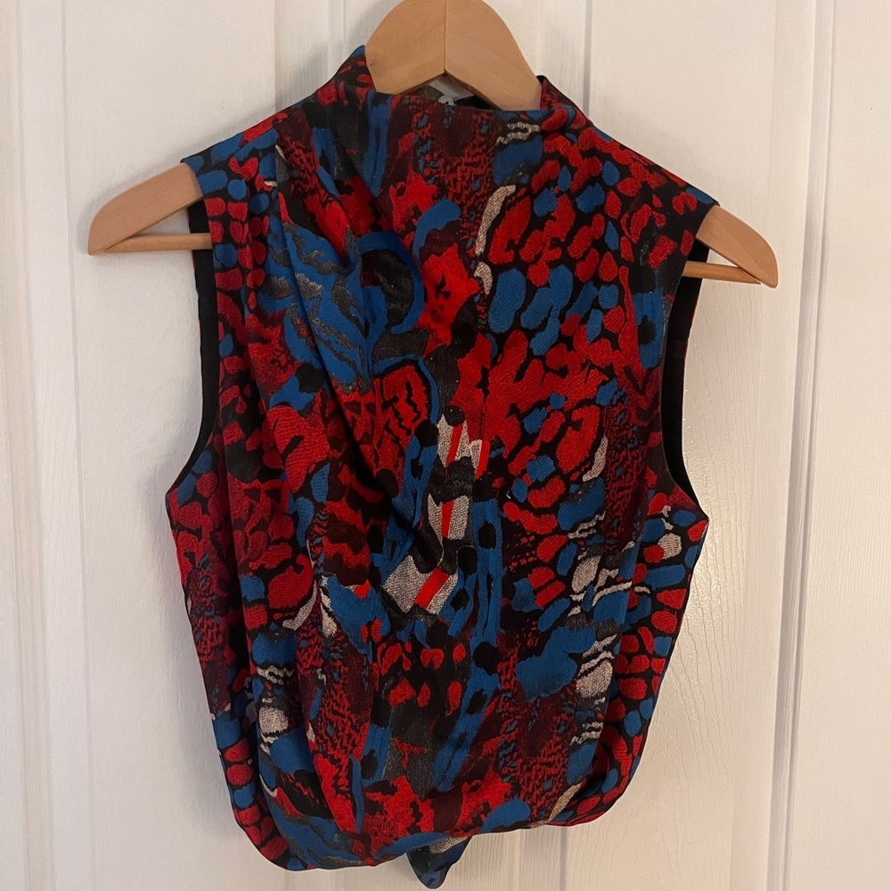 Sleeveless blouse